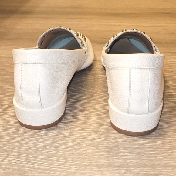 Kensie | White Leather | Pointed-Toe Studded Loafer Flats | Size 8M - Picture 6 of 7